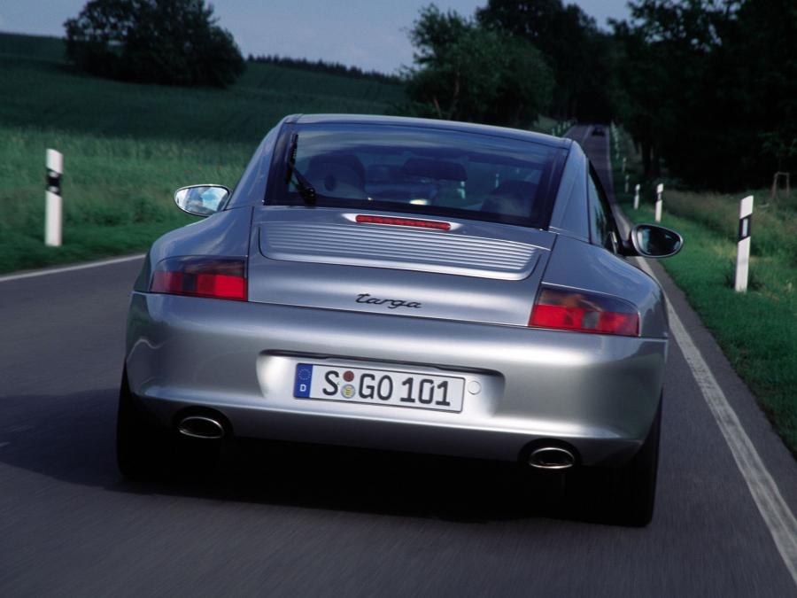  Porsche 911 Targa 2001 года  (фото 10 из 50)